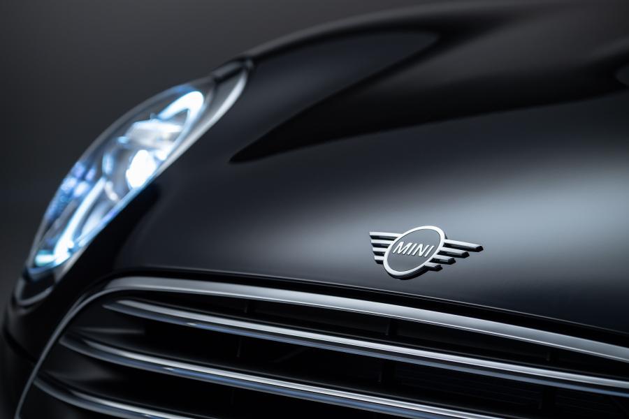 Детали экстерьера Mini Cooper Clubman (F54) 2019 года  (WW) (фото 2 из 31)